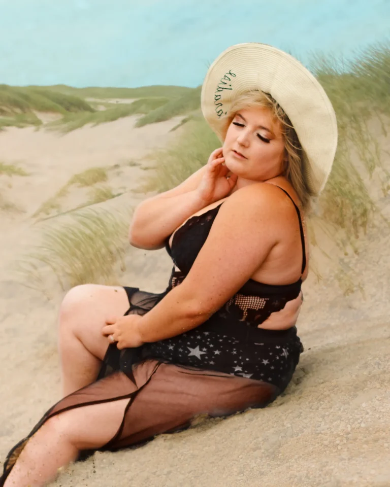 Dune Goddess in Starlight