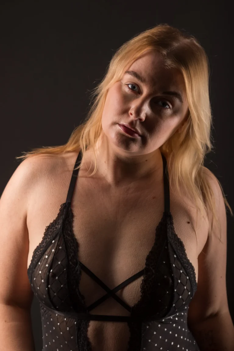 Noir Lace and Golden Hair